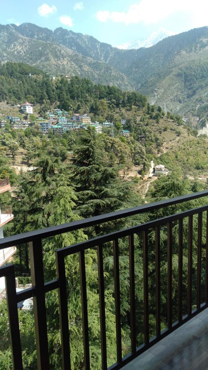 Hotel Holiday Hill, Near Mall Road, Mcleodganj# Parking#Restaurant Dharamszala Kültér fotó