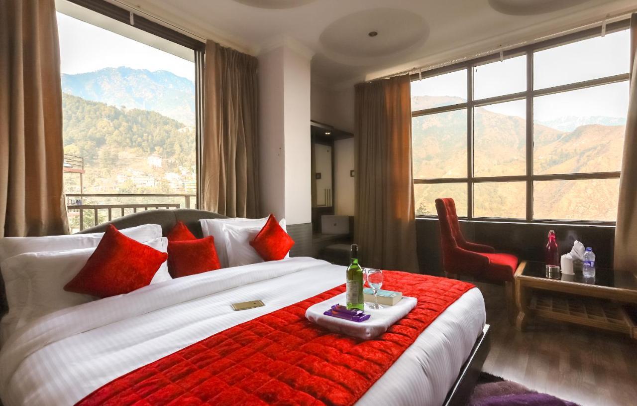 Hotel Holiday Hill, Near Mall Road, Mcleodganj# Parking#Restaurant Dharamszala Kültér fotó