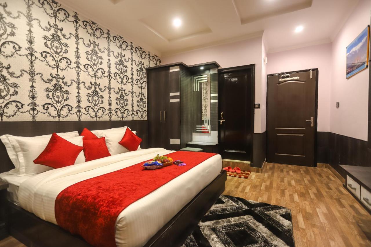 Hotel Holiday Hill, Near Mall Road, Mcleodganj# Parking#Restaurant Dharamszala Kültér fotó