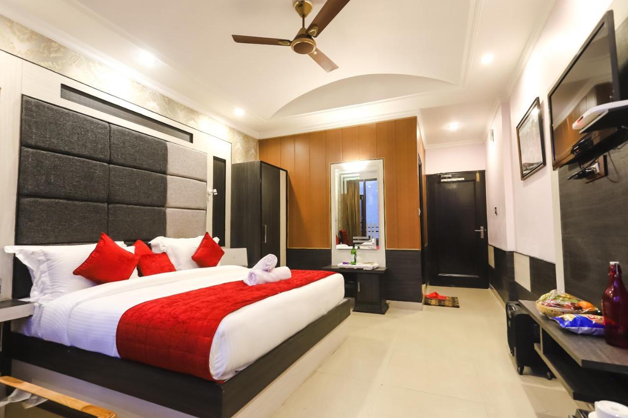 Hotel Holiday Hill, Near Mall Road, Mcleodganj# Parking#Restaurant Dharamszala Kültér fotó
