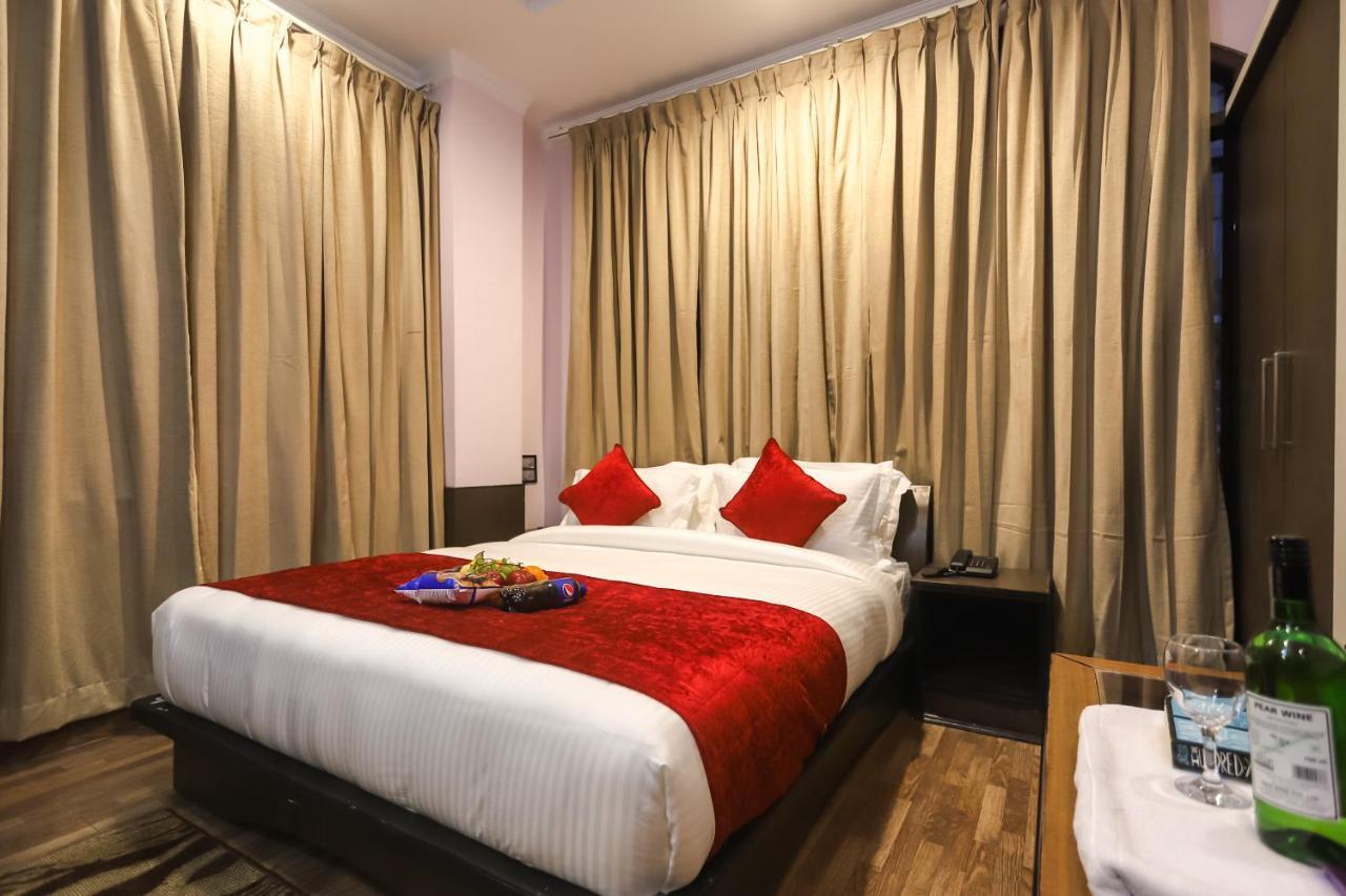 Hotel Holiday Hill, Near Mall Road, Mcleodganj# Parking#Restaurant Dharamszala Kültér fotó