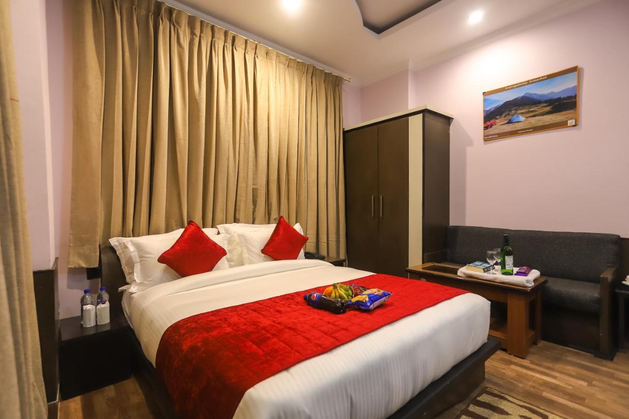 Hotel Holiday Hill, Near Mall Road, Mcleodganj# Parking#Restaurant Dharamszala Kültér fotó