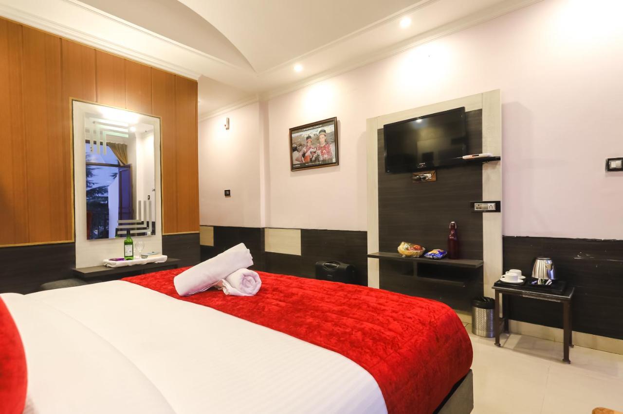 Hotel Holiday Hill, Near Mall Road, Mcleodganj# Parking#Restaurant Dharamszala Kültér fotó